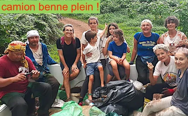event image 1606069780 le ramassage ca devient viral a haapiti moorea 2 3
